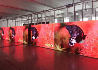 Κίνα Οθόνη διαφήμισης των γιγαντιαίων εσωτερικών οδηγήσεων, RGB οδηγημένος τηλεοπτικός τοίχος P2.5mm επίδειξης προμηθευτής
